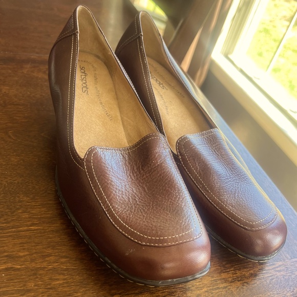 SoftSpots 10W Slip-on Brown Leather Low Heel Loafers NWOT Softly Comfortable - Picture 12 of 12